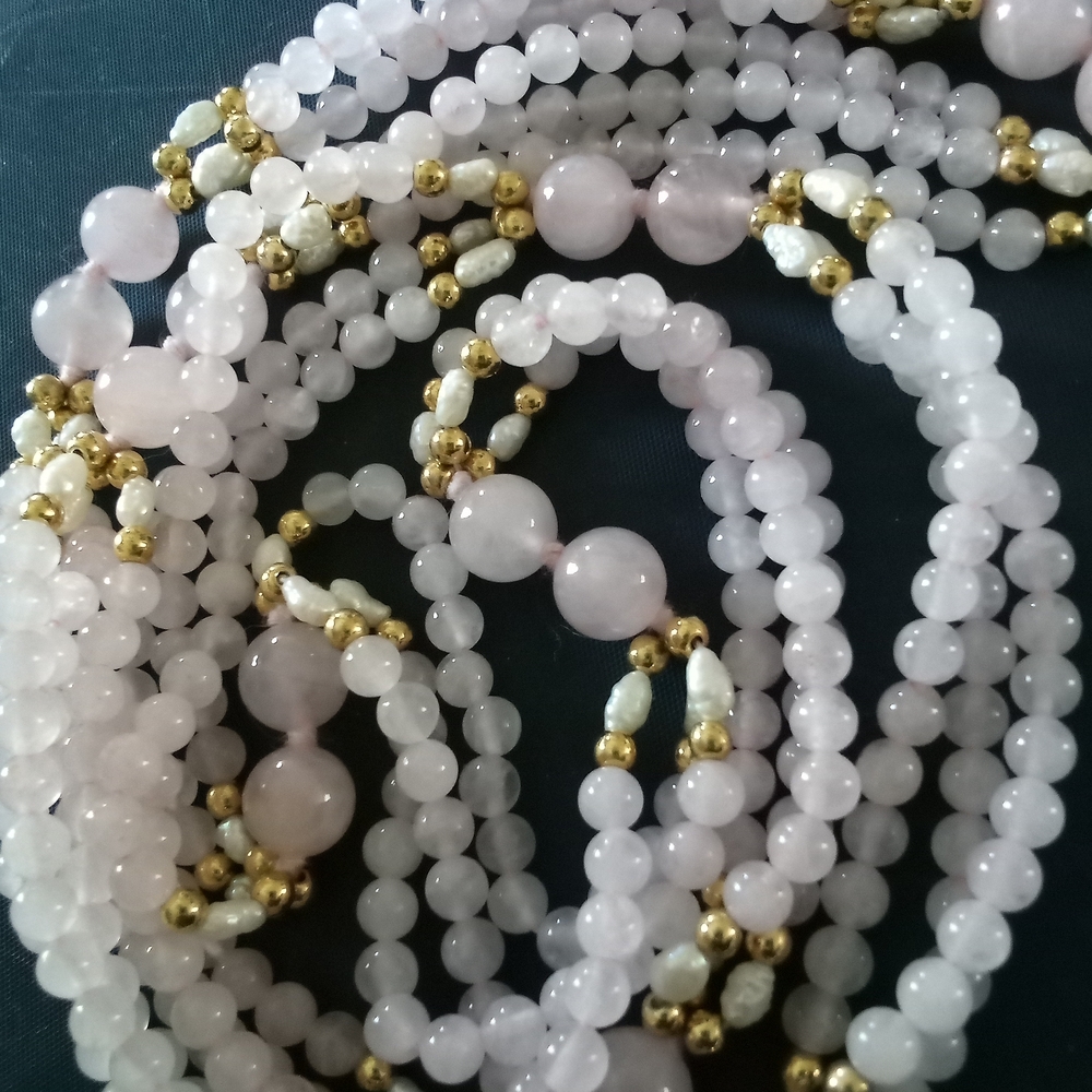 Elegant Gold and Pink Beaded Necklace